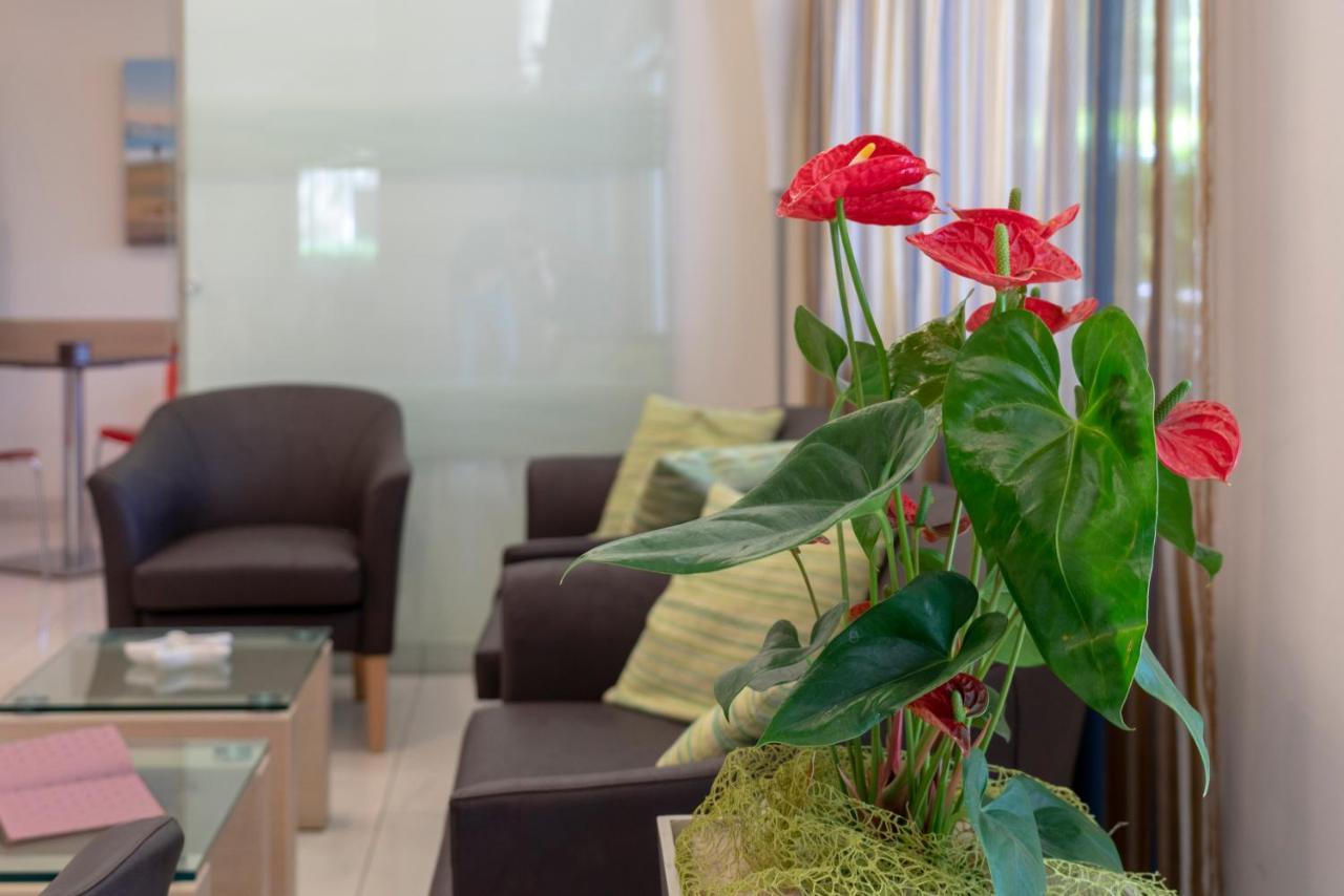 Hotel Adigrat Riccione Exterior photo